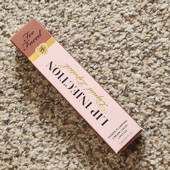 Too Faced: Lip Injection Liquid Lipstick: Give 'Em Lip - Picture 3 of 4